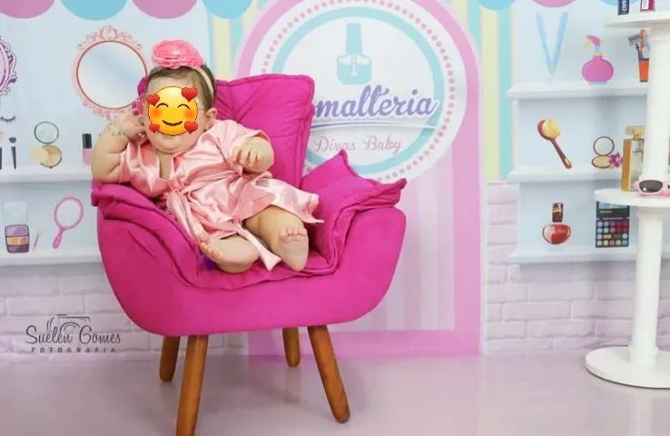 Poltrona rosa infantil 