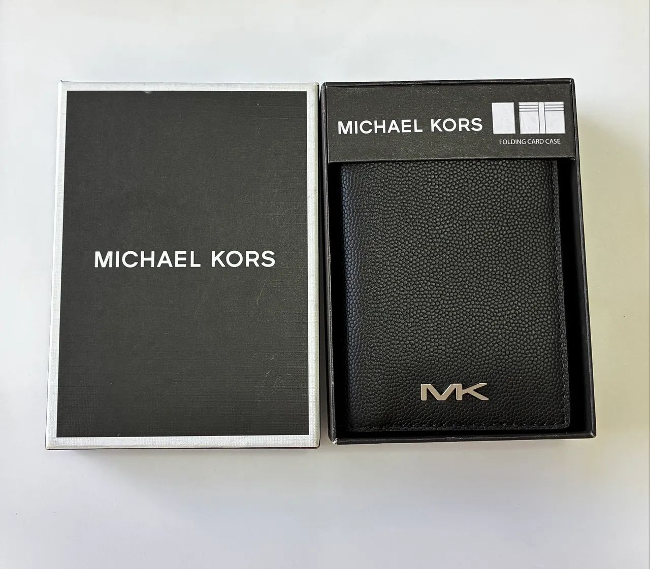 Carteira Michael Kors Preta 6 Cartões  - Foto 5