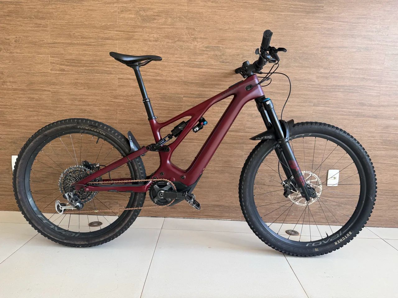 Bicicleta Specialized Turbo Levo Expert Carbon S3 M