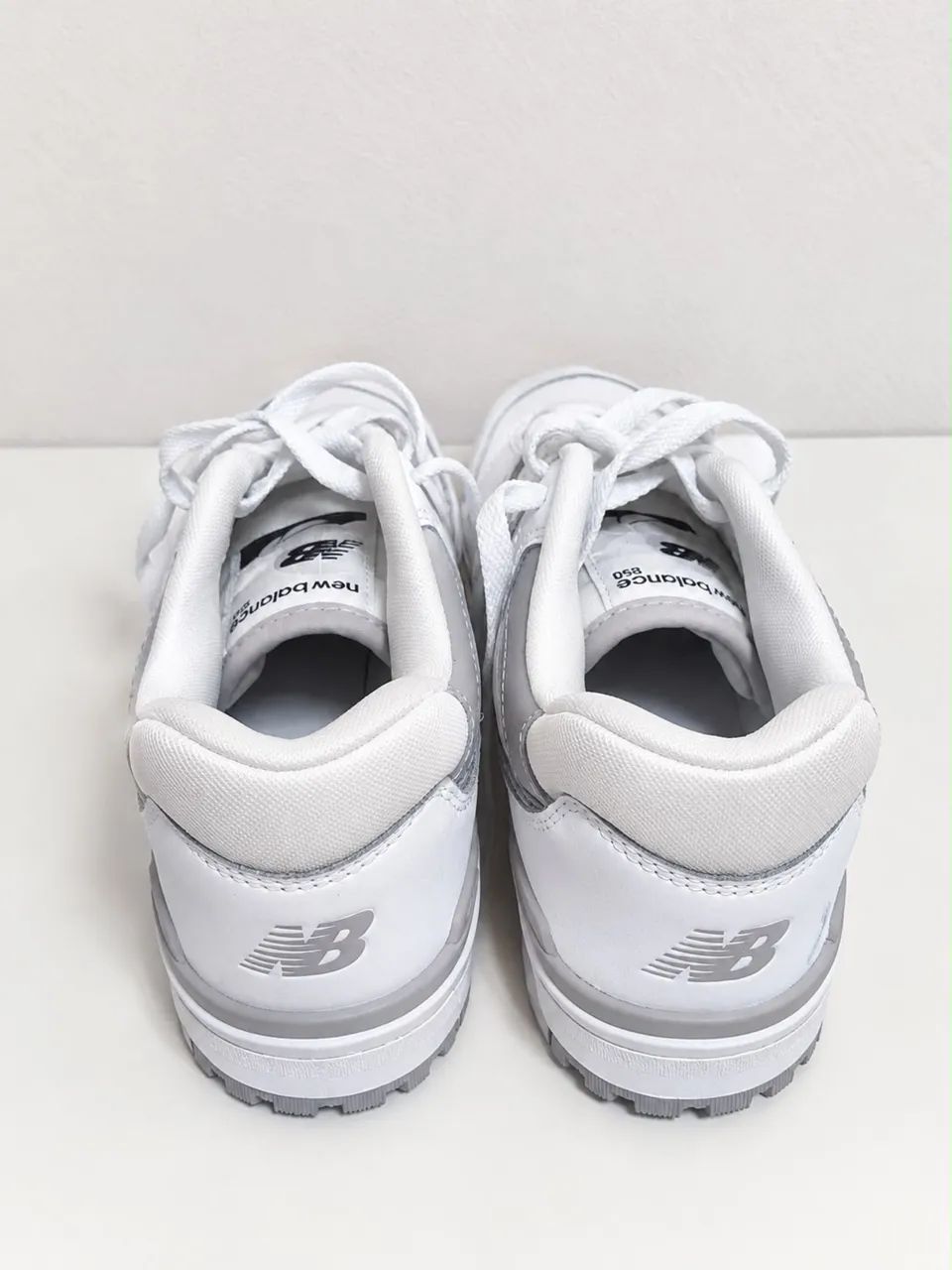 New Balance 550 branco com cinza  - Foto 3