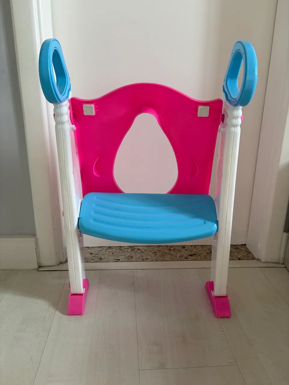 Assento Redutor Infantil com Escada - Rosa - Buba - Foto 2