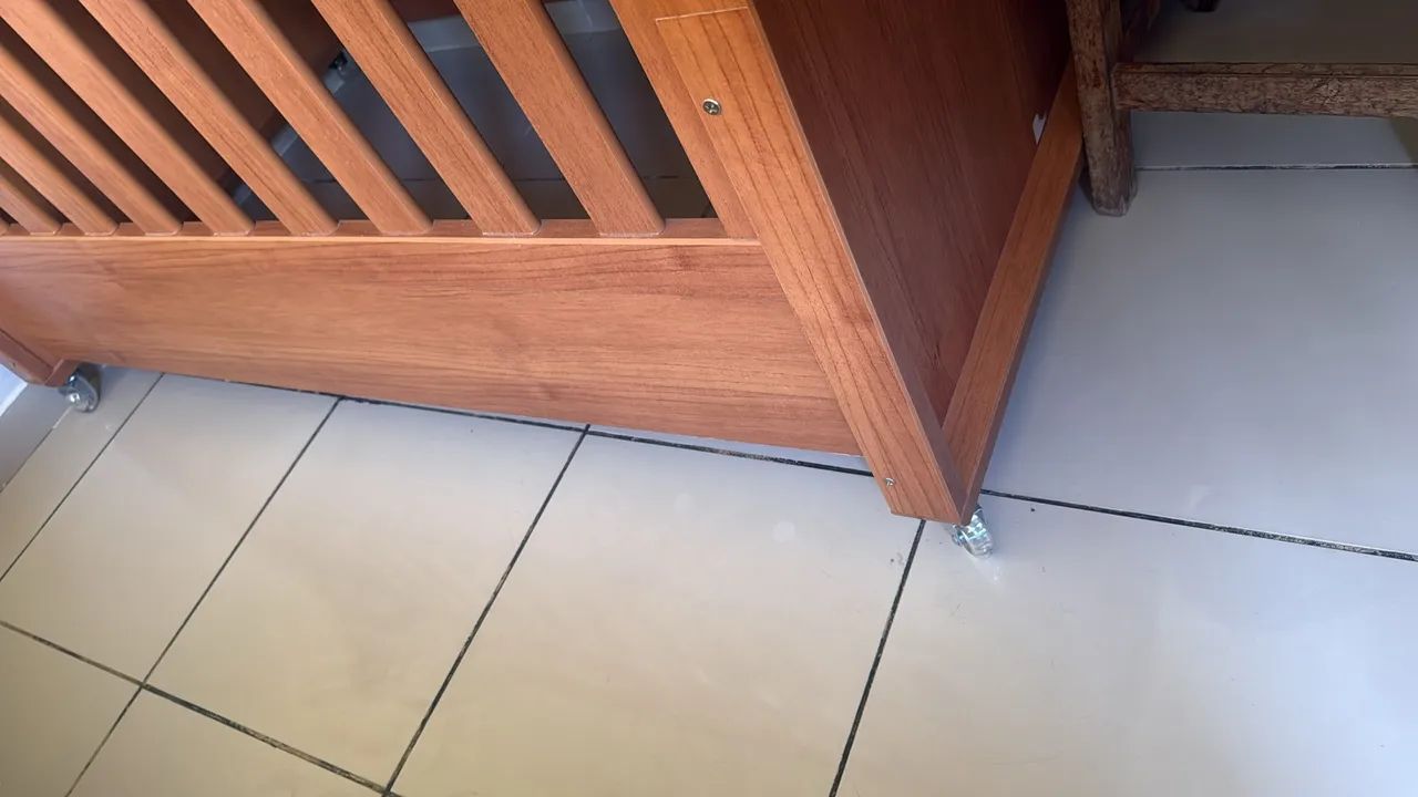 Berço com colchão 