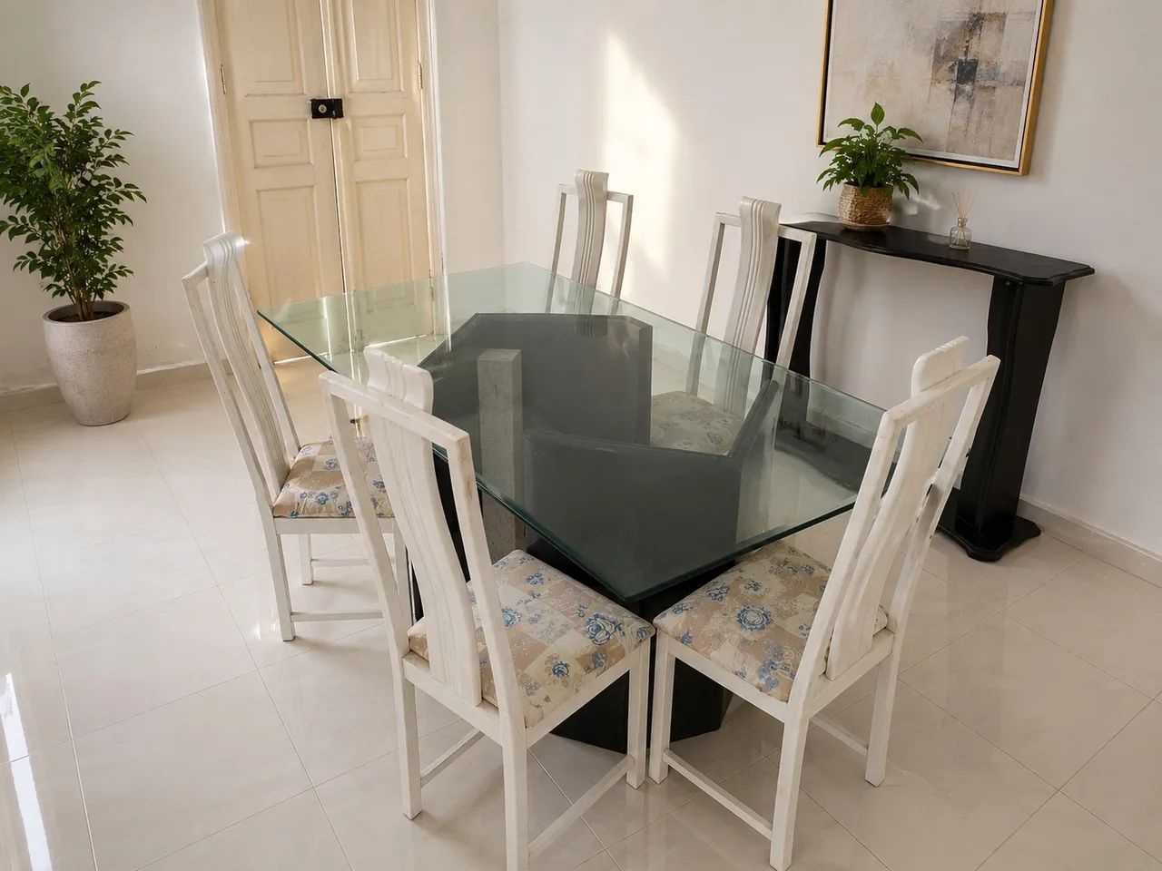 Mesa de Jantar de Vidro com Base de Mármore 
