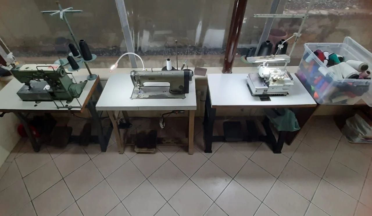 Máquina de costura industrial  - Foto 4