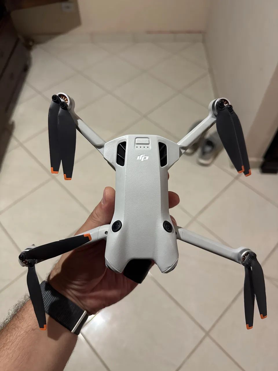 Drone DJI Mini 4 Pro Fly More Combo RC2 - Completo | Excelente Estado - Foto 2