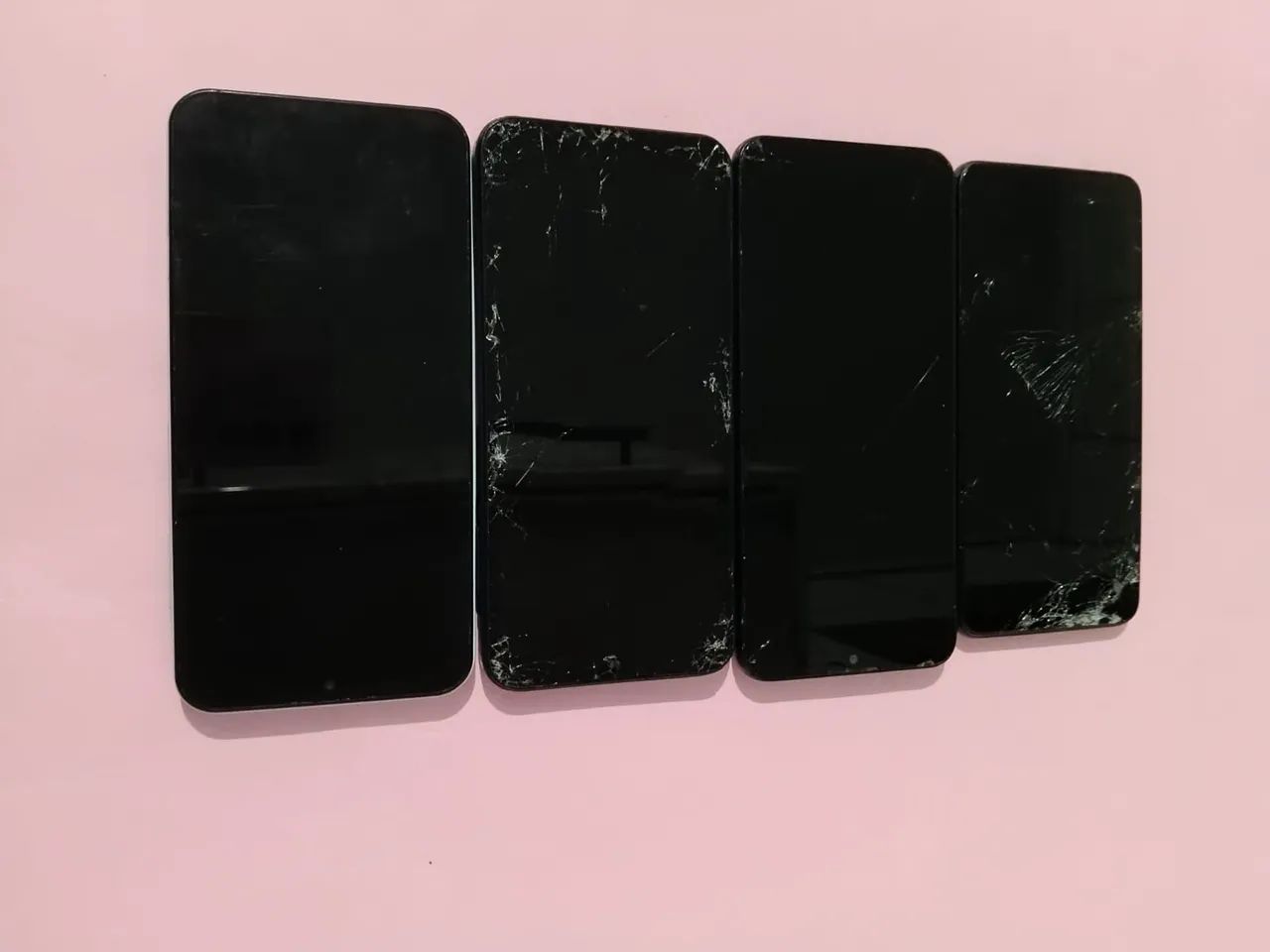 4 Celular com tela quebrada  - Foto 2