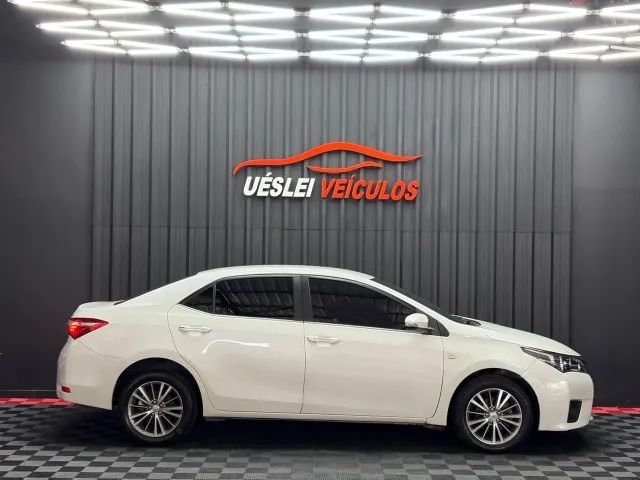 Toyota Corolla Altis 2.0 Flex 16V Aut. 2015 - Foto 2