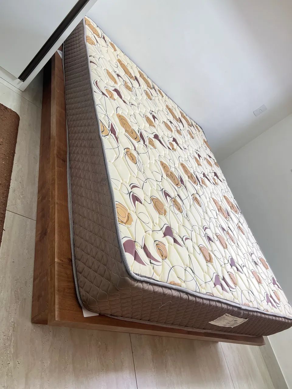Cama Queen 