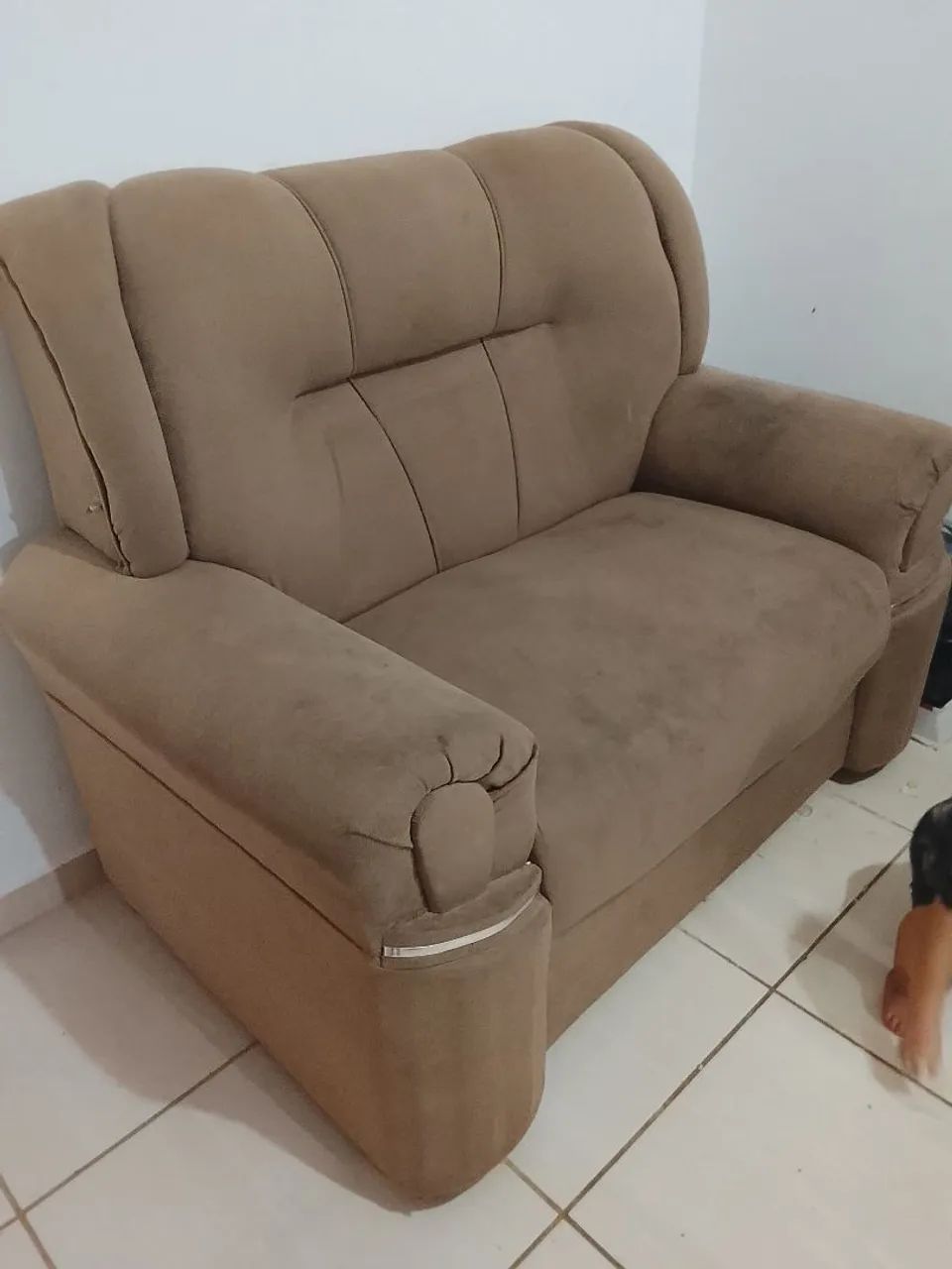 Sofá conservado!