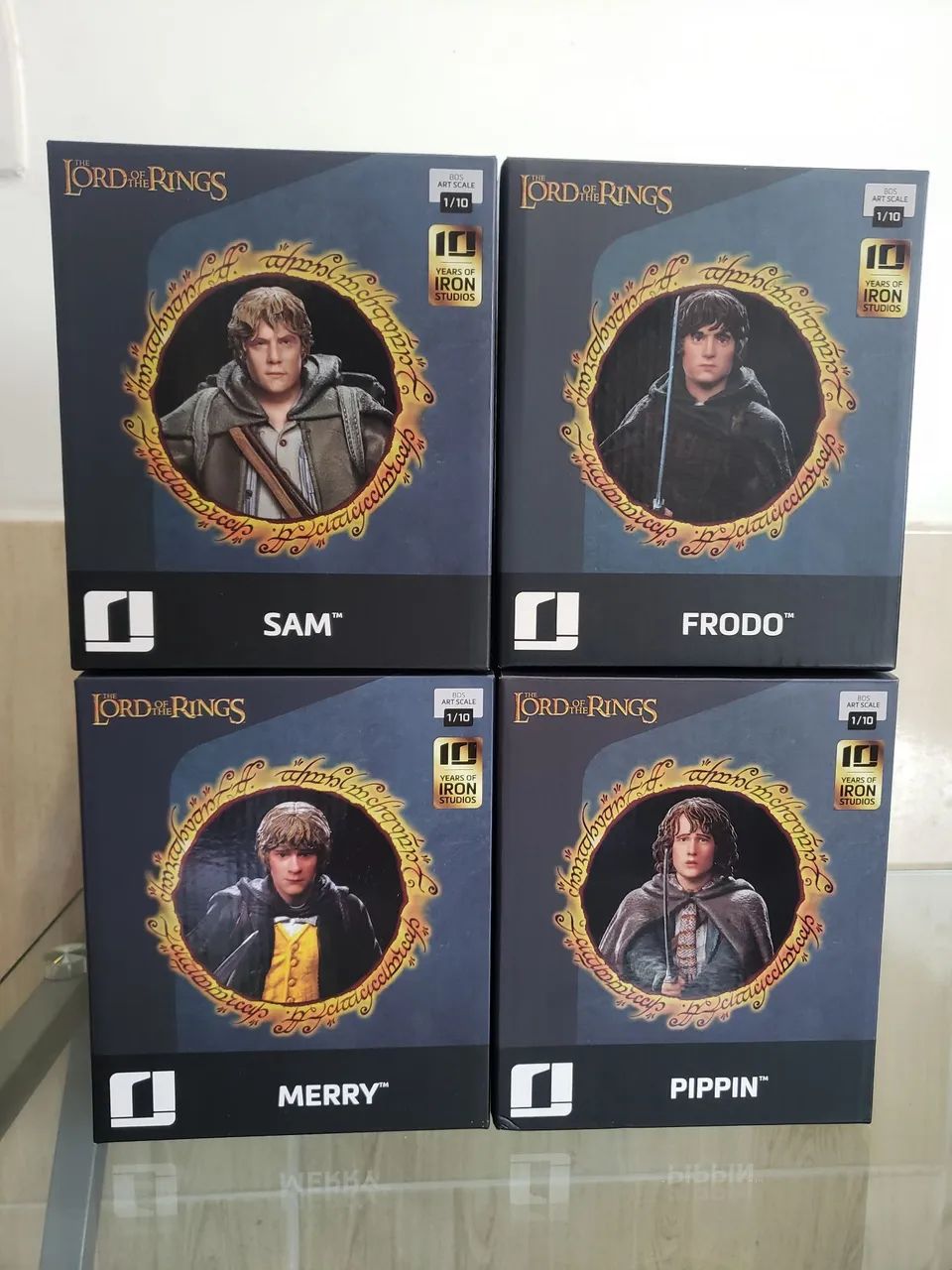 O senhor dos anéis- 4 Hobbits (iron studios)