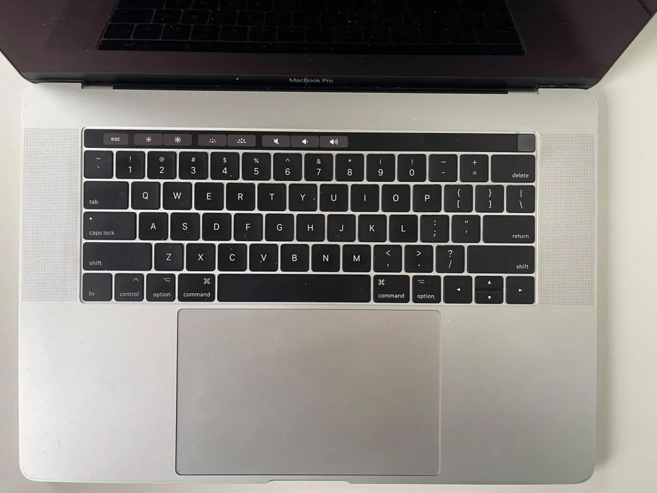 MacBook Pro 15" 2017 i7 16GB 512GB SSD Touch bar - Foto 4