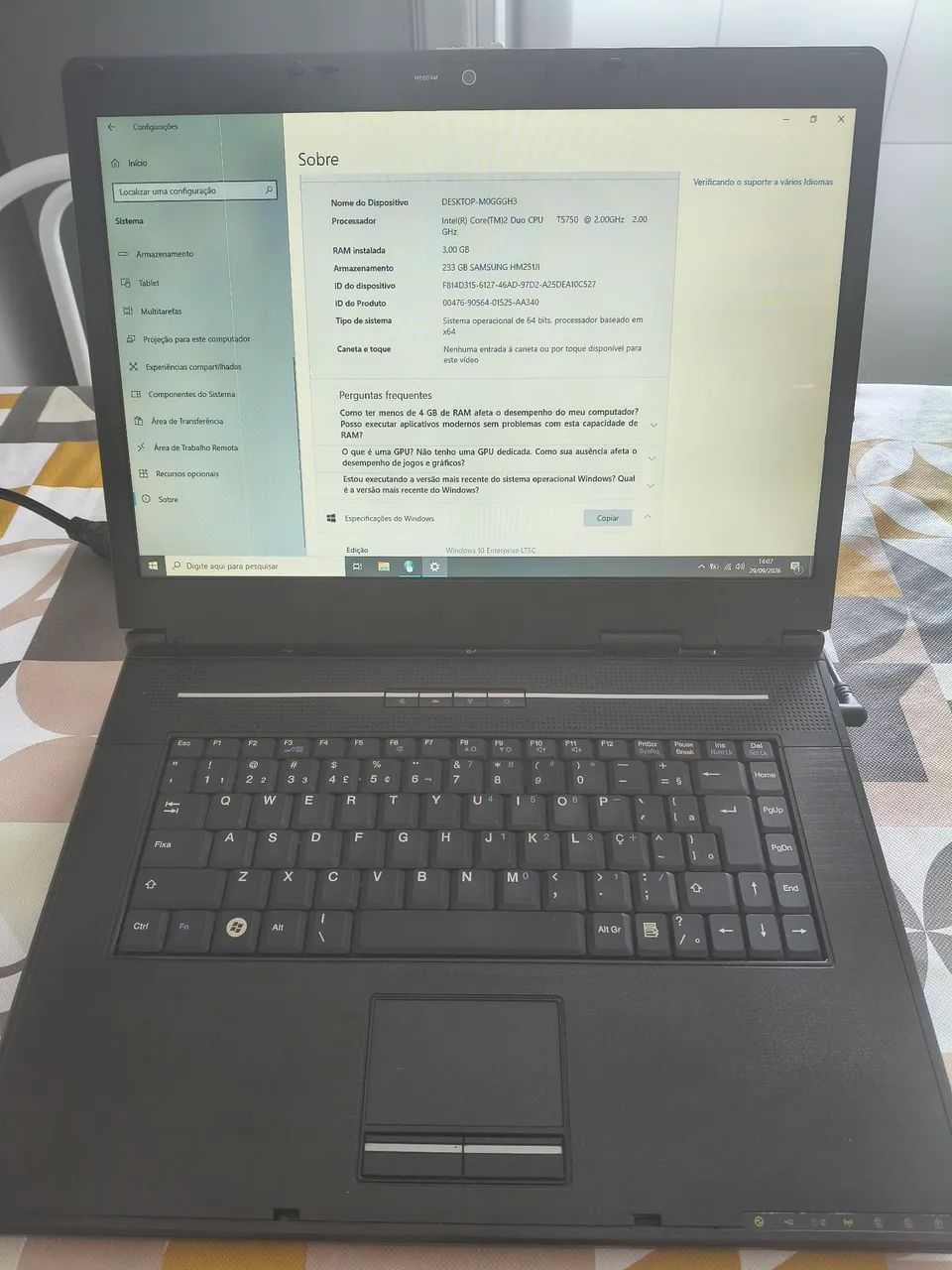 Notebook Itautec InfoWay - Core 2 Duo / 3GB RAM / HD 250GB - Notebook Muito Íntegro! - Foto 2