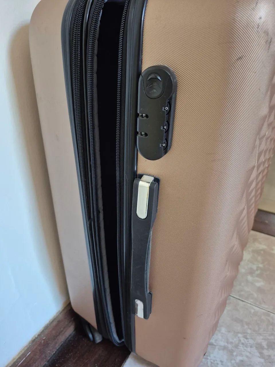 Mala de viagem rosa de 23kg ! - Foto 4