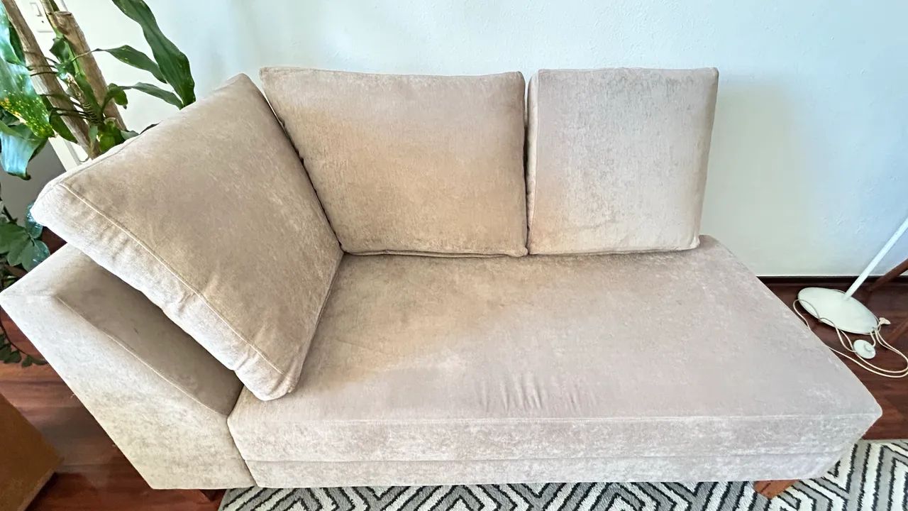 Divã / Chaise Contemporânea em Suede Fendi - Foto 2