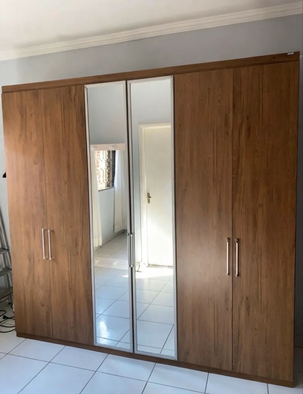 Vendo guarda-roupa e cômoda  - Foto 3