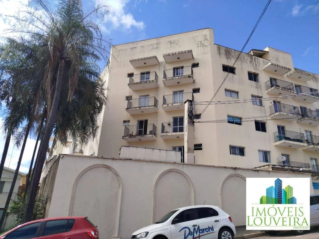 Apartamento com cobertura na Avenida Brasil Vinhedo SP