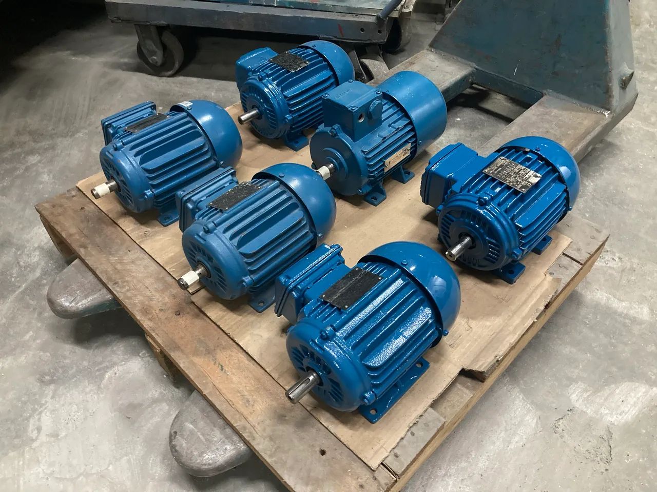 Lote Motores Elétricos 1,5 Cv 1700 Rpm Trifásico  - Foto 2