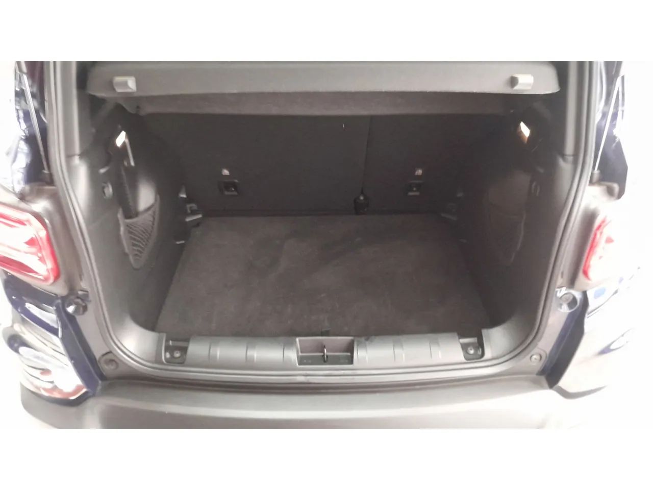 Jeep Renegade Long. T270 1.3 TB 4x2 Flex Aut., foto 14 de 16