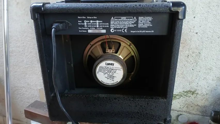 Caixa Amplificador Guitarra Laney Hcm15 HardCore Max 15 W