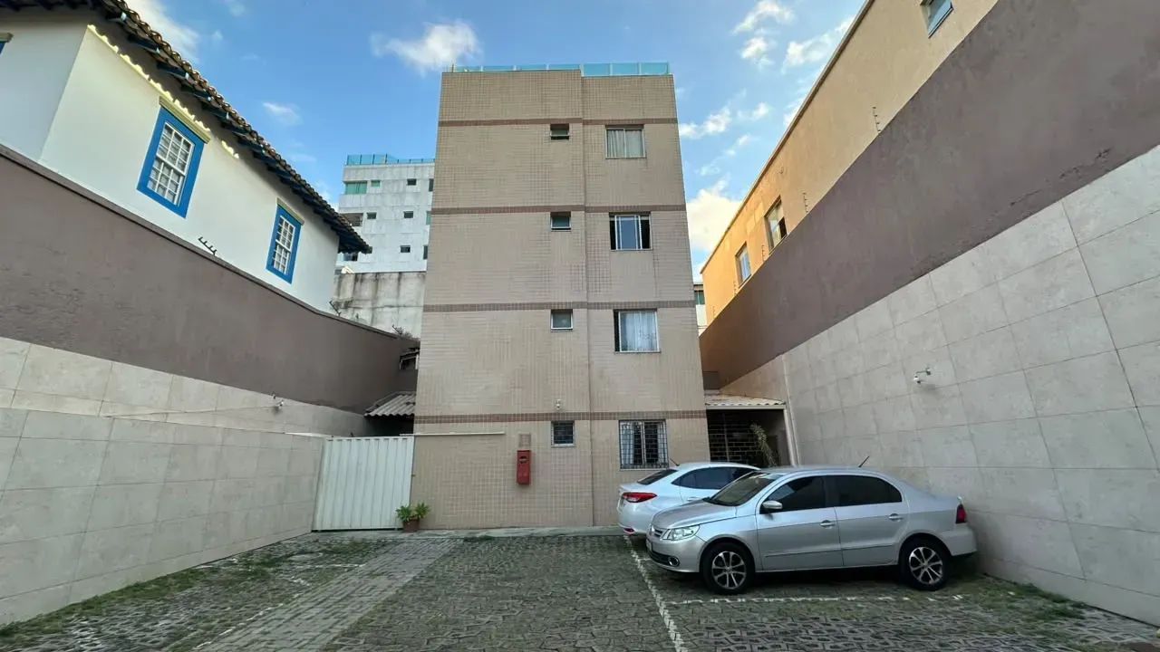 Cobertura com vista panorâmica no Cabral!