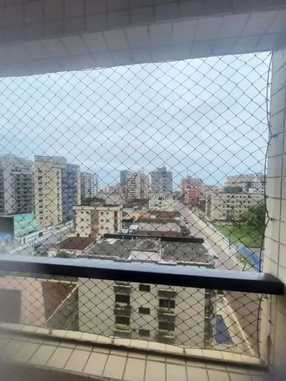 Excelente oportunidade! Apto na Tupi com sacada, 2 dormitórios, 1 suíte, está a 300mts. da