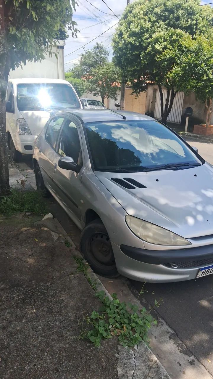 Peugeot 206 Presence 1.4/ 1.4 Flex 8V 5P 2005