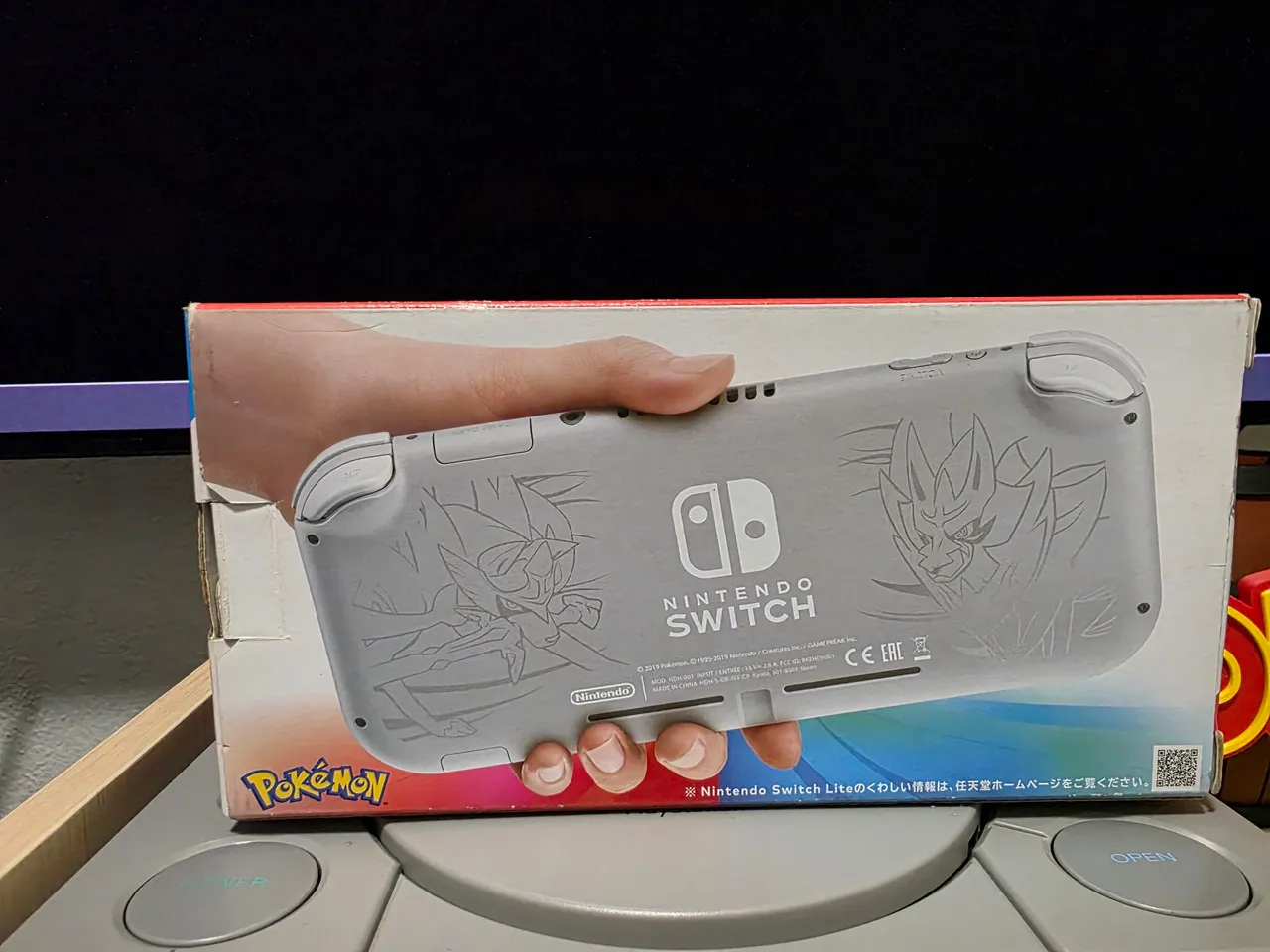 nintendo switch lite pokemon