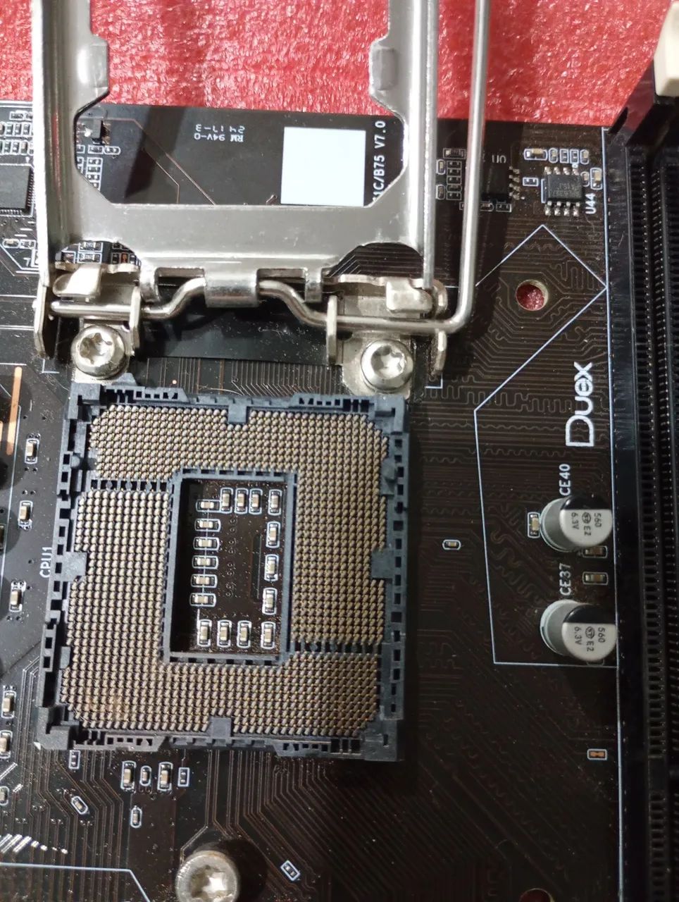 Placa mãe b75 ddr 3 nova na caixa 