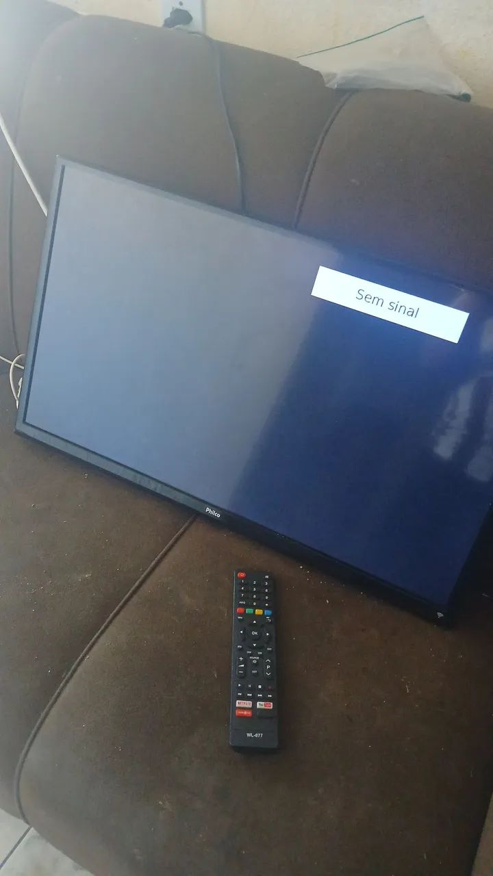 TV SMART 28 POLWGADAS MARCA PHILCO