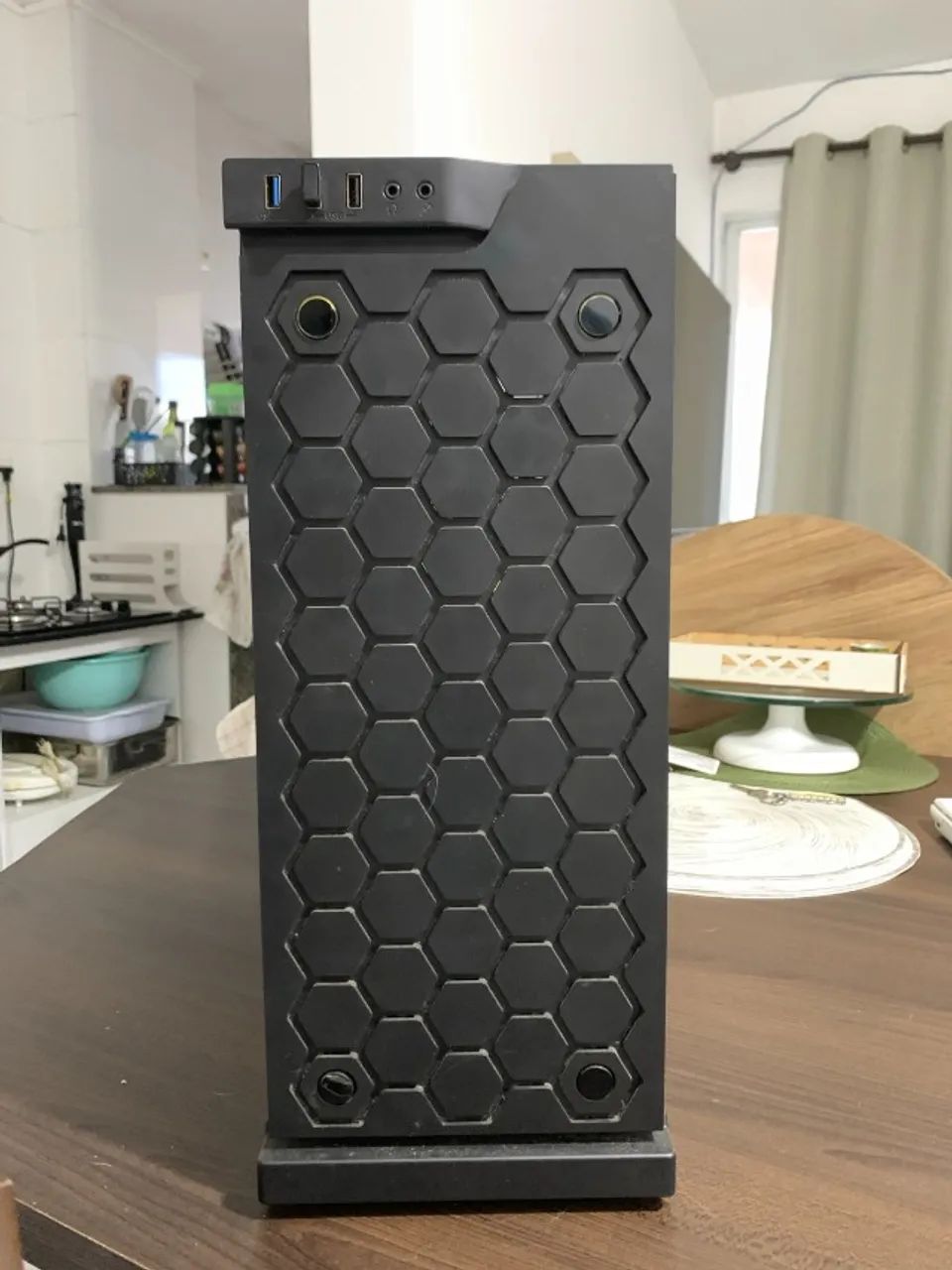 Gabinete Gamer Preto com Lateral Transparente - USB Frontal