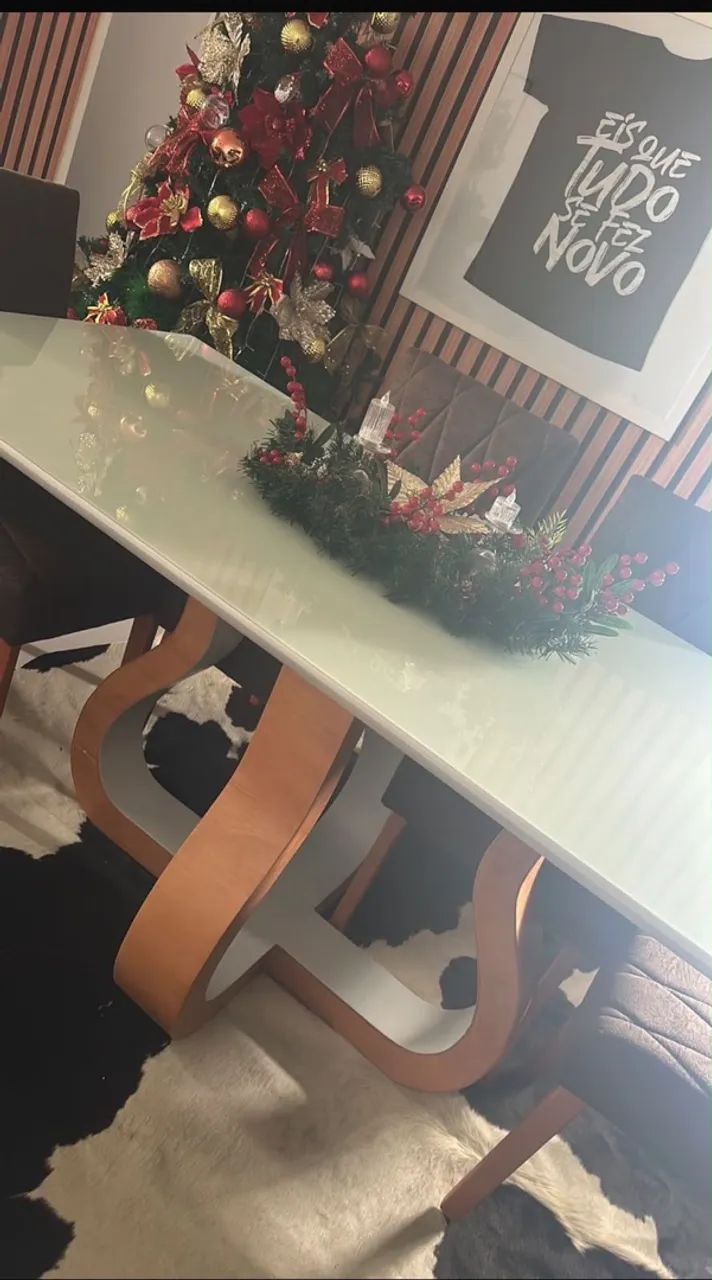 Mesa com 6 lugares 