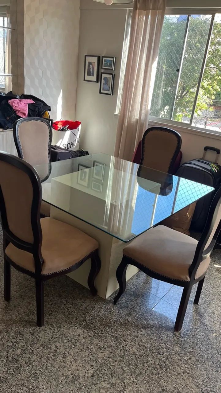 Mesa de vidro com 4 cadeiras  - Foto 4