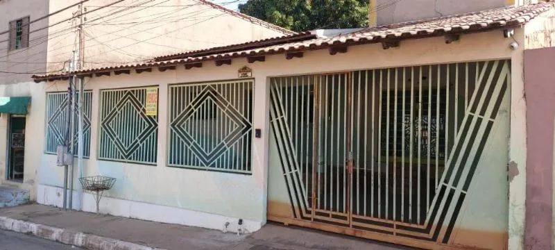 Casa com 6 quarto(s) no bairro Jardim Leblon em Cuiabá - MT - Foto 2