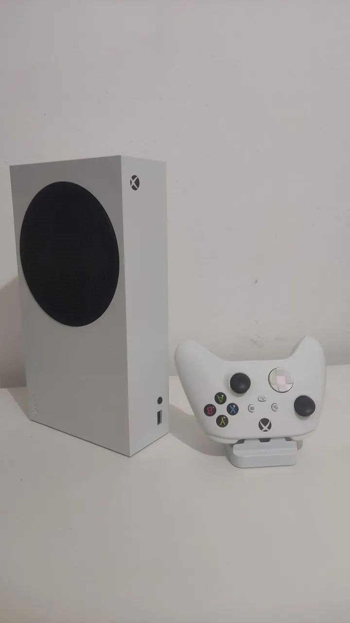 XBOX SERIES S COM JOGOS + SUPORTE