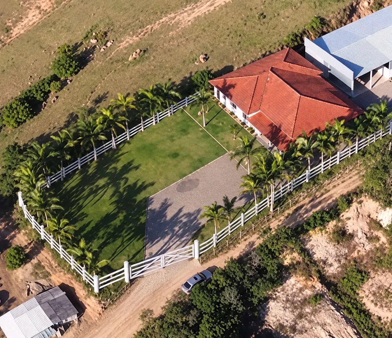 Casa 550m2 Galpão 1500m2 terreno 5000m2