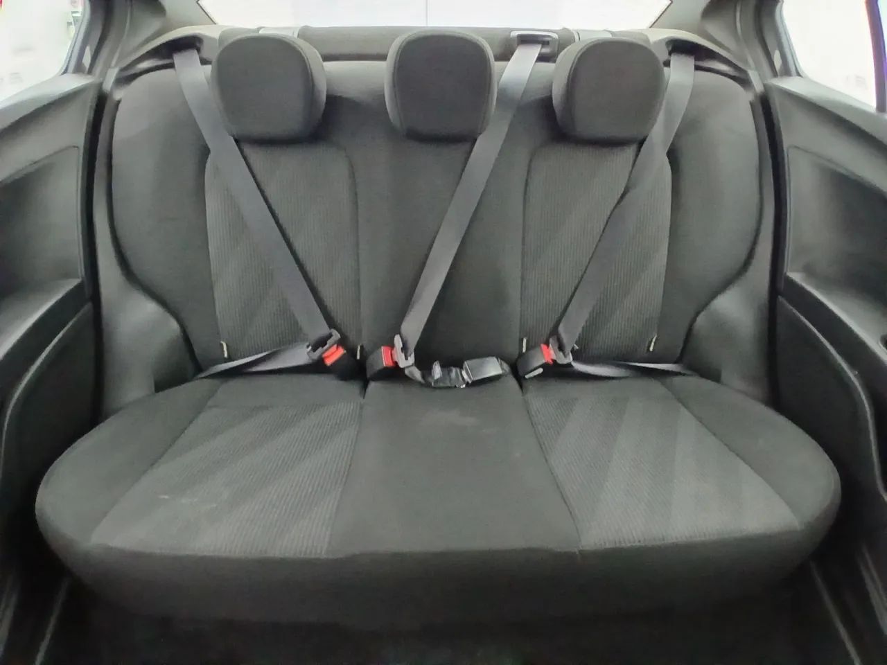 Fiat Cronos Drive 1.0 6V, foto 18 de 18