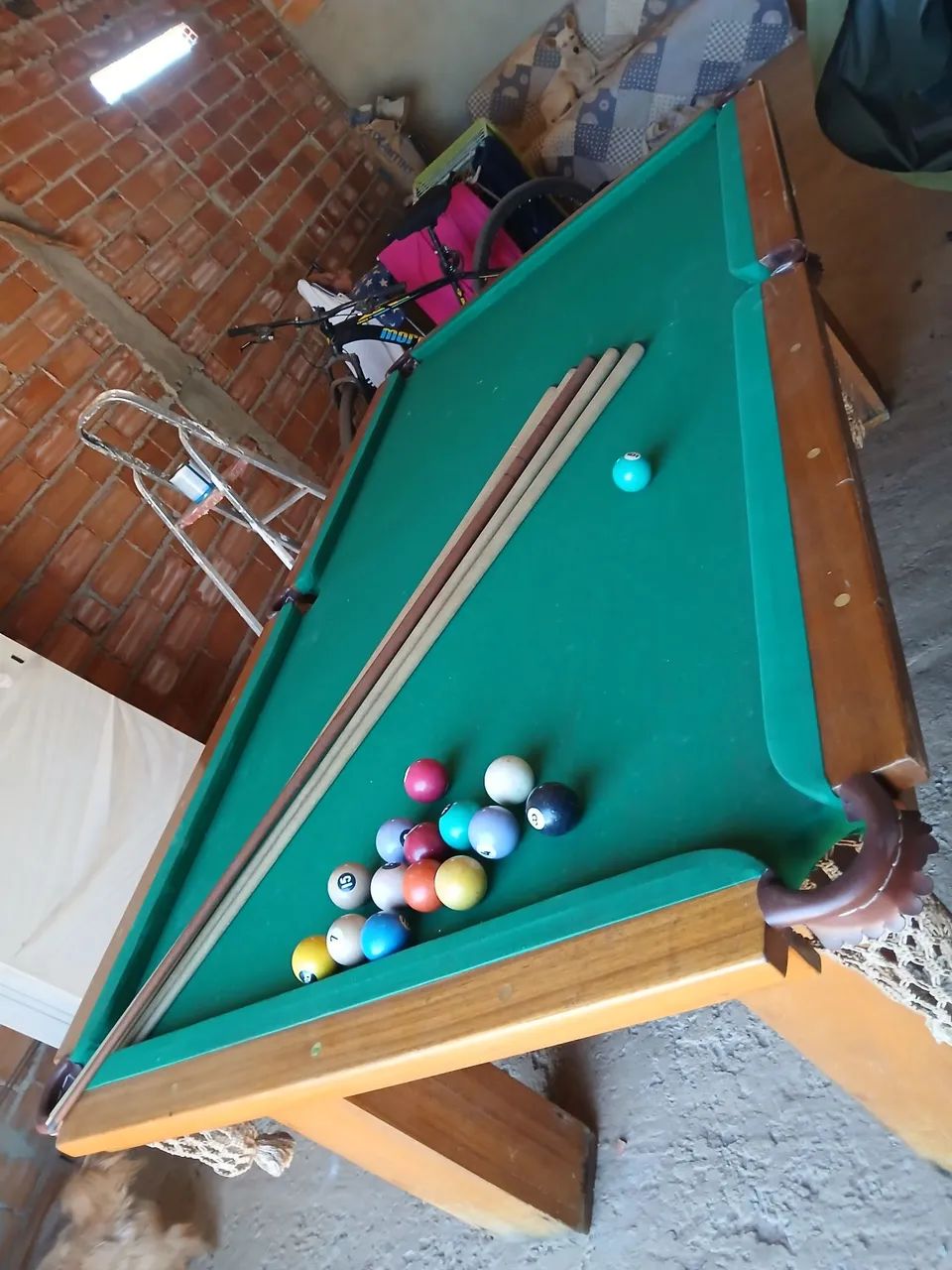 Mesa de sinuca muito boa 
