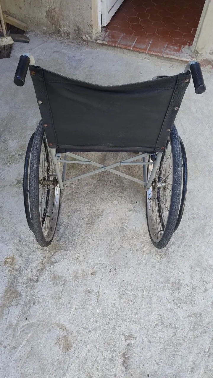 Cadeira de Roda Dobrável  - Foto 2