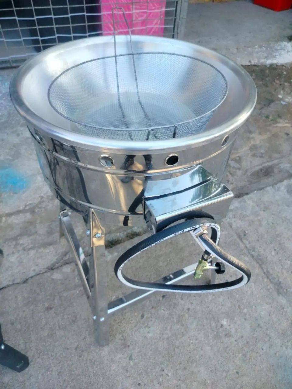 Fritadeira 7L a Gás em inox  - Foto 2