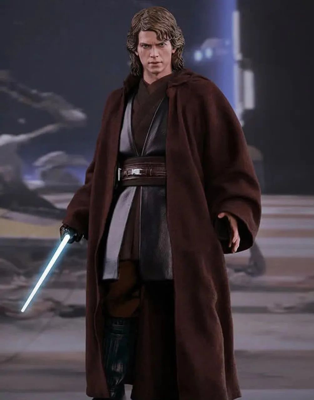 Anakin hot toys + Sabre de luz LED - Foto 3