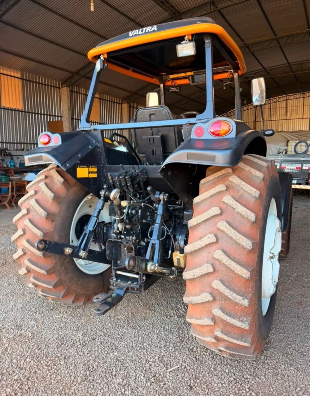 Trator Valtra BM110 08/08 - Compre parcelado  - Foto 5