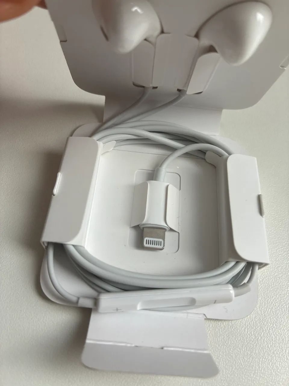 Fone de Ouvido Apple - Original com fio Lightning - Foto 2