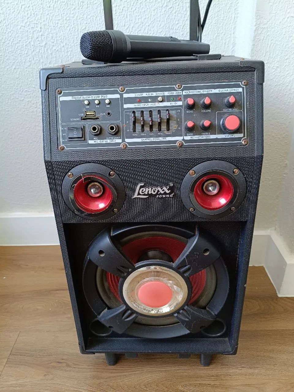 Caixa de Som Lenox