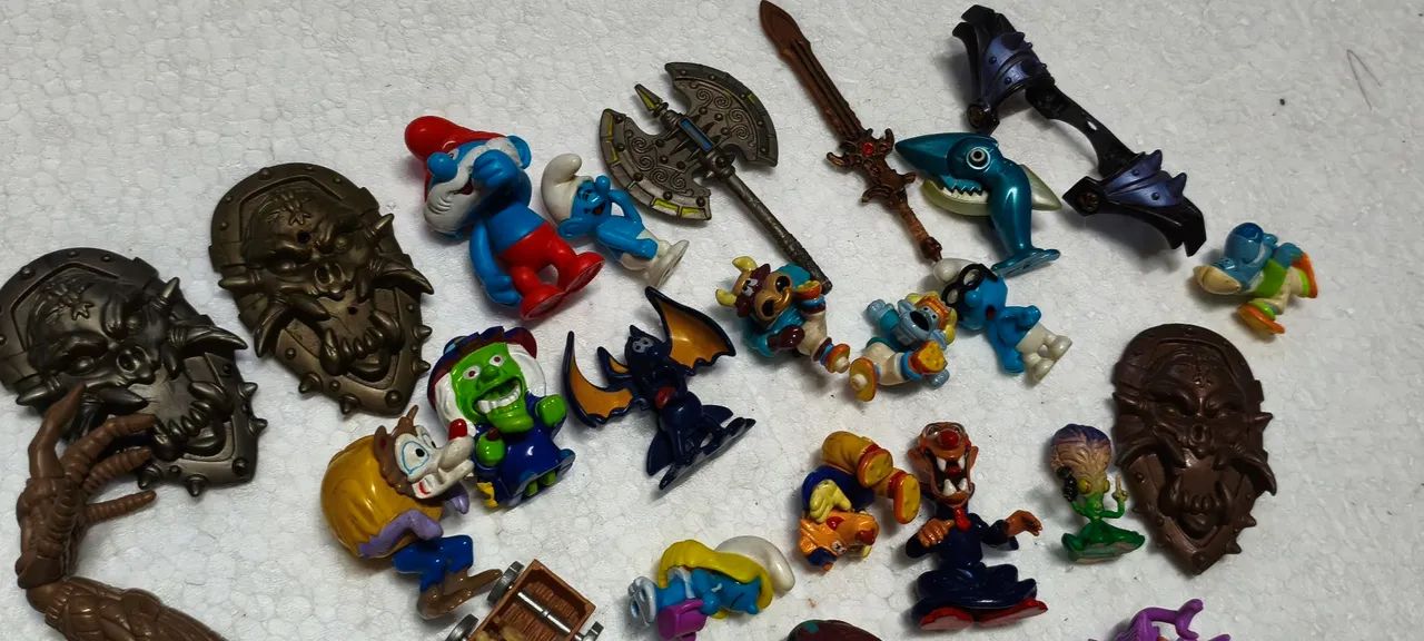 Lote miniaturas de boneco  - Foto 3