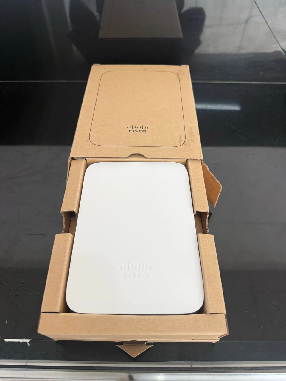 Cisco Meraki Mr36h Access Point + Switch Gigabit Integrado  - Foto 2