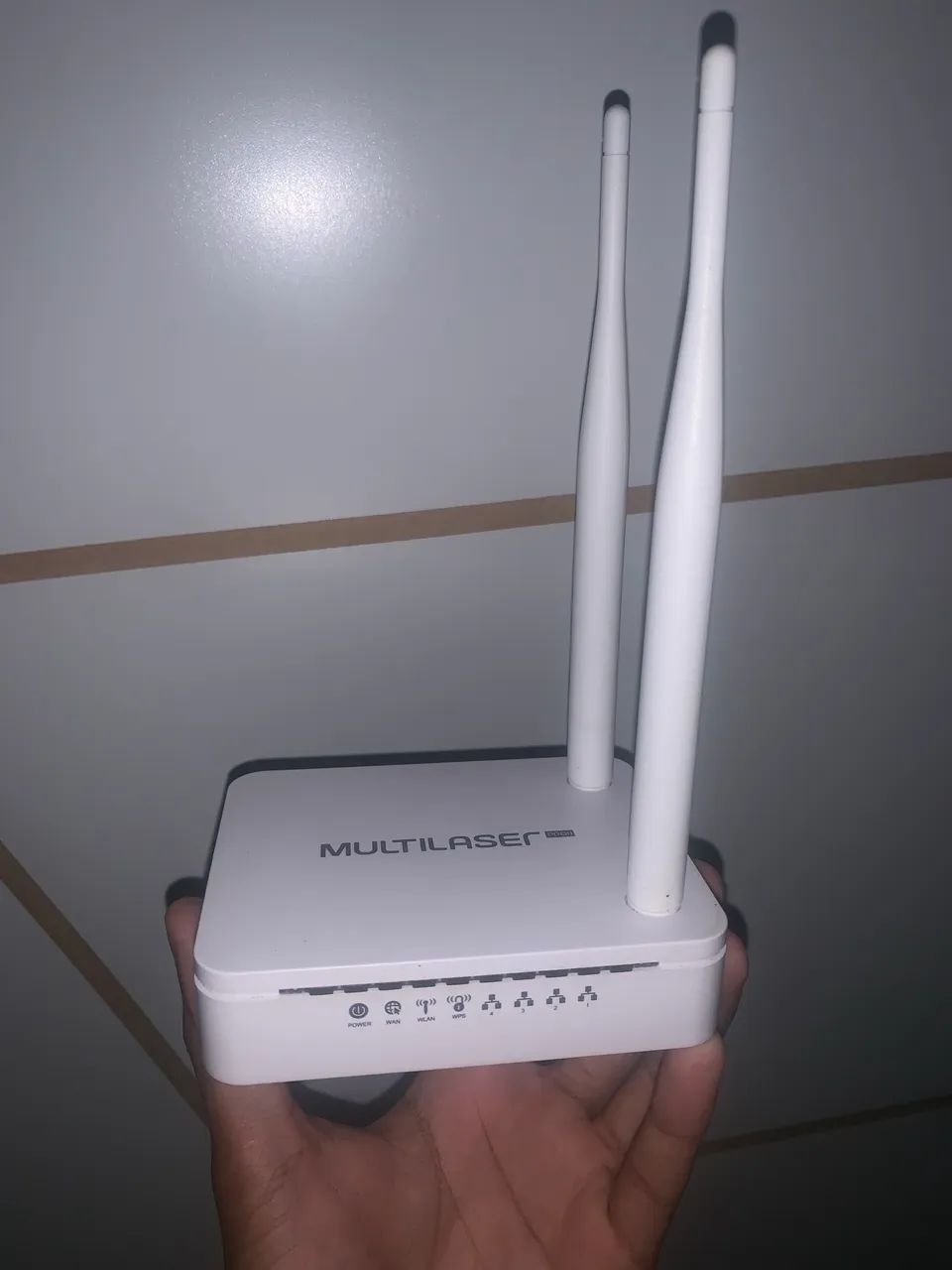 Roteador Wi-Fi semi-novo muito pouco usado - Foto 2