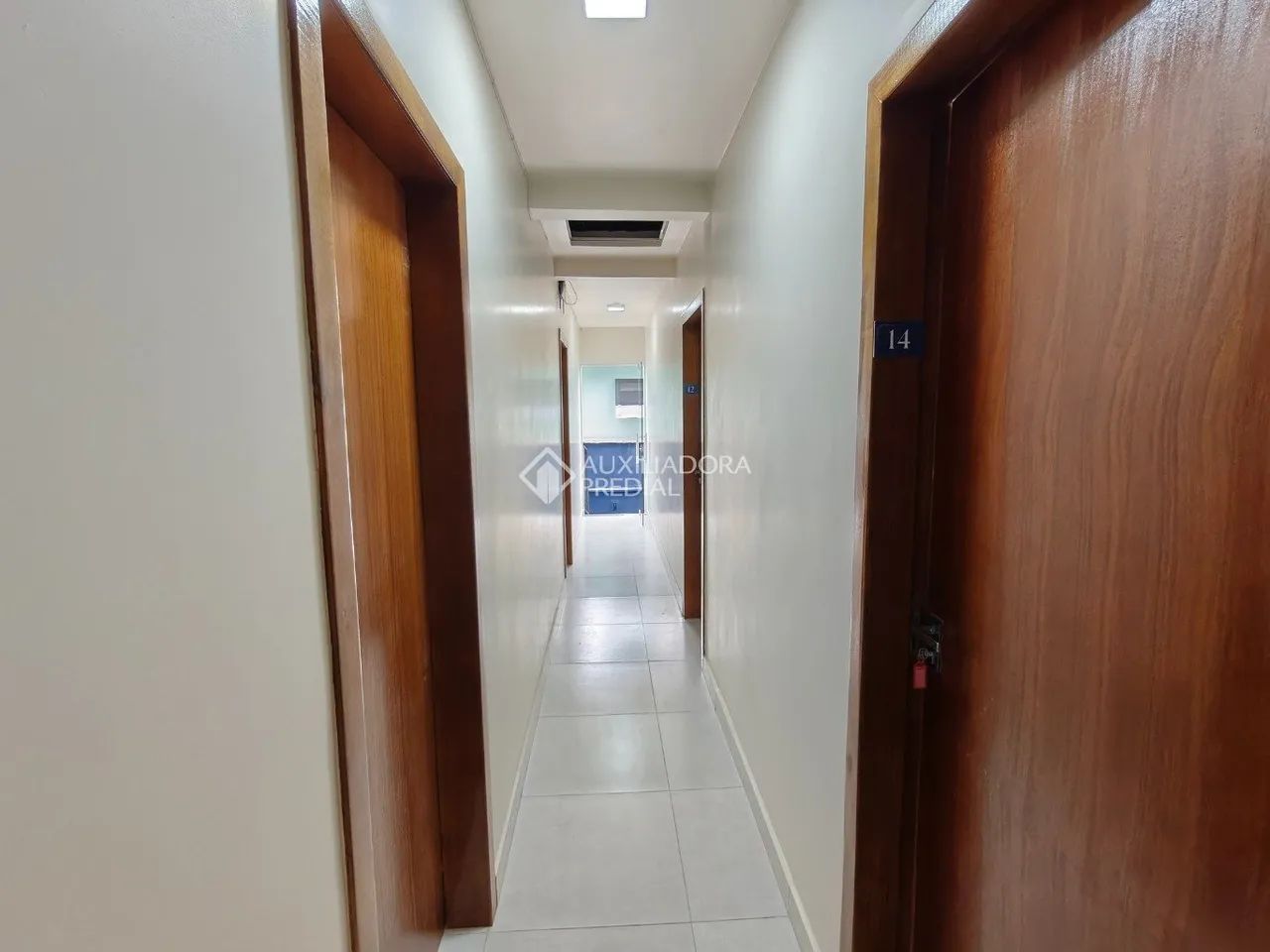 Casa residencial à venda em Coqueiros com 300 m² e 15 dormitórios/quartos disponíveis. - Foto 4