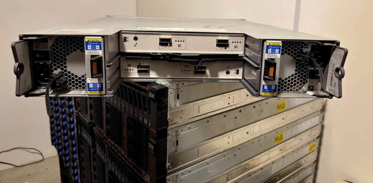 Enclosure para storage IBM V7000 - Foto 2