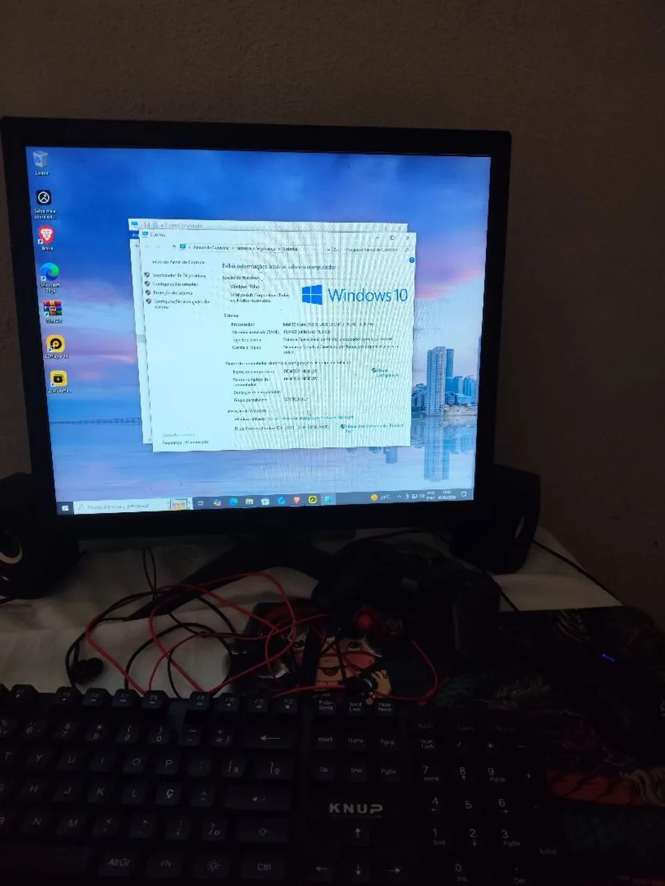 Vendo ou troco em iphone  esse Pc completo 