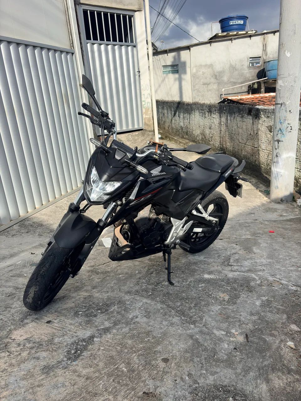 Cb 300f 2025 - Foto 3